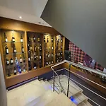 Hhb Confort Hotel