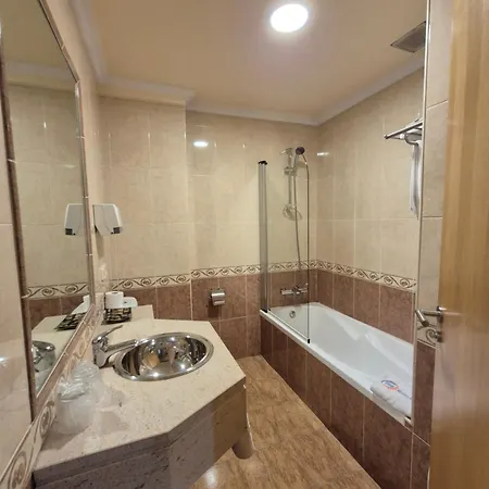 Hotel Hhb Confort *