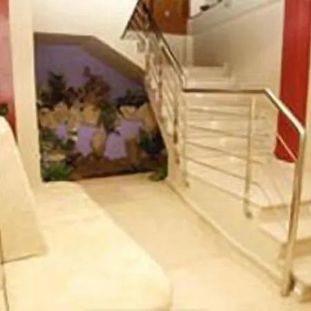 Hhb Confort Hotel *