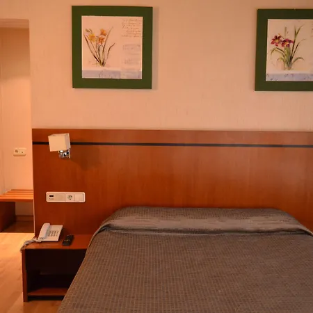 Hhb Confort Hotel Pontevedra